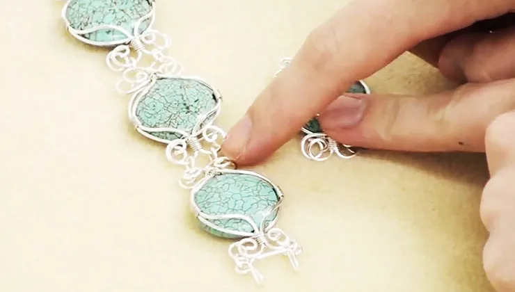 How to Make a Wire Wrapped Gemstone Bracelet Link