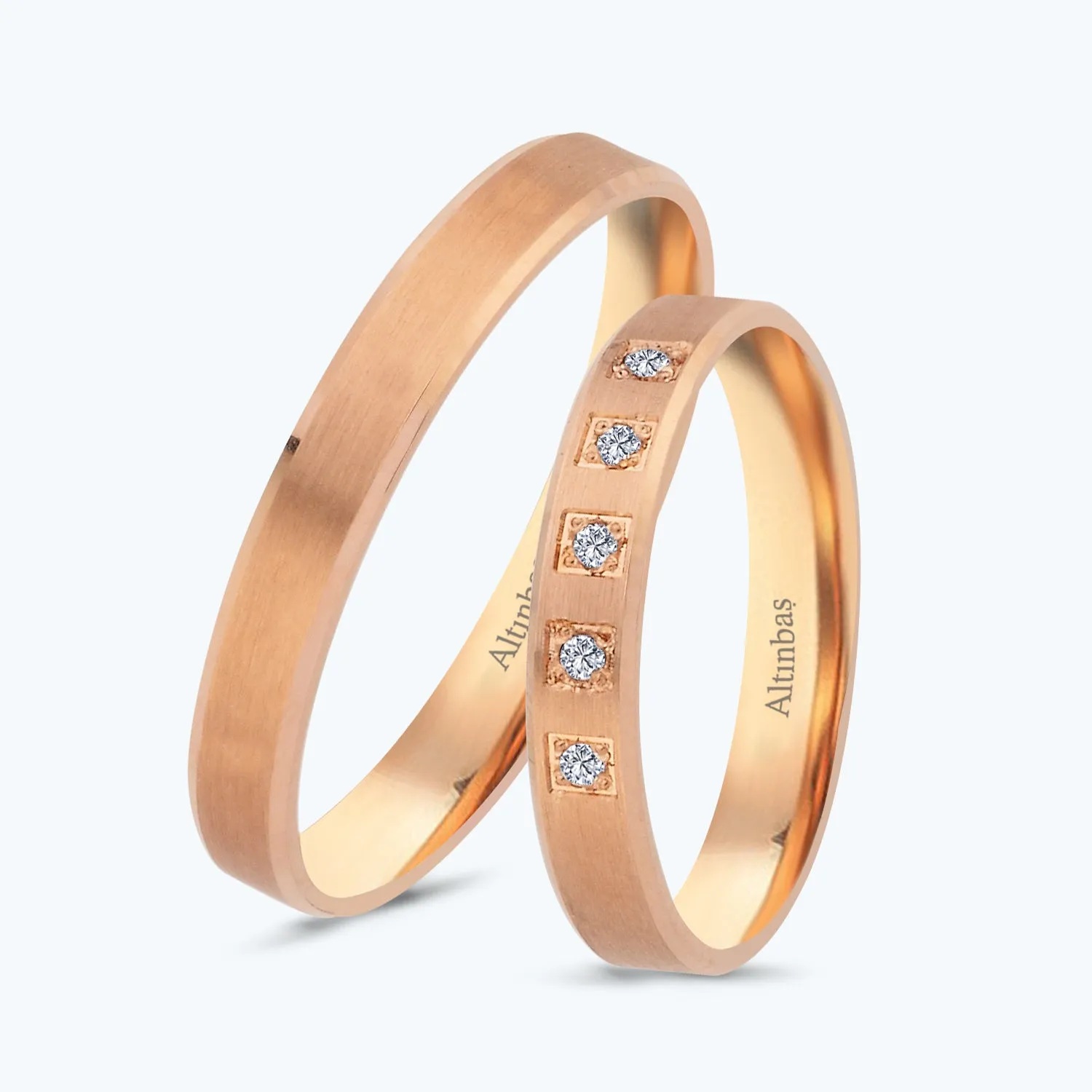 I&U Gold Couple Wedding Set