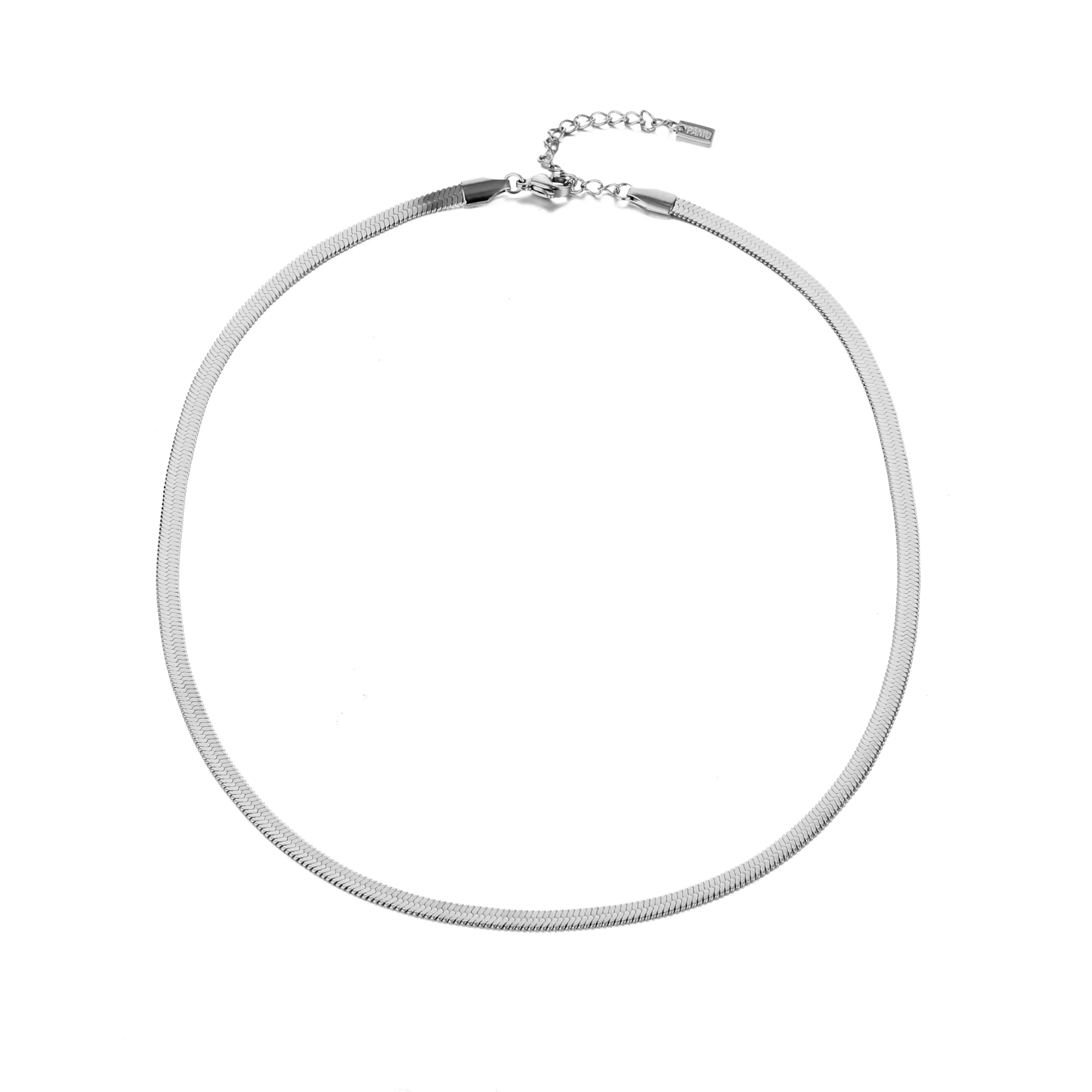 Valentina Necklace – Classic Herringbone Chain
